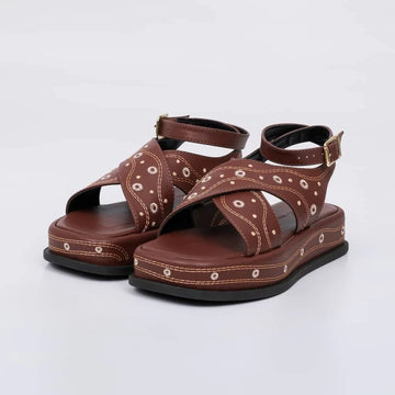 Sophie - Sandália Feminina Flatform Tiras Aplicação em Bordado Marrom