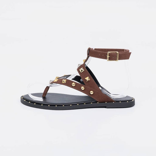 Rita - Sandália Rasteira Feminina Tachas e Fivela Marrom