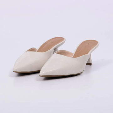 Elíse - Mule Feminino Salto Alto Bico Fino Off White