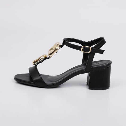 Vitória - Sandália Feminina Salto Bloco Aplicação Fivela Preto