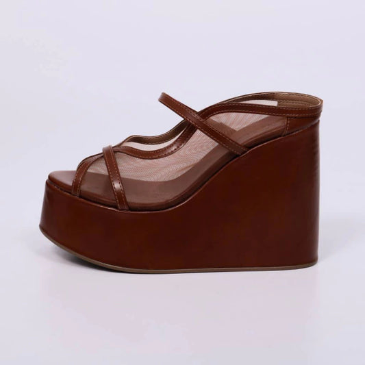 Heloise – Tamanco Feminino Plataforma Anabela Tiras Caramelo