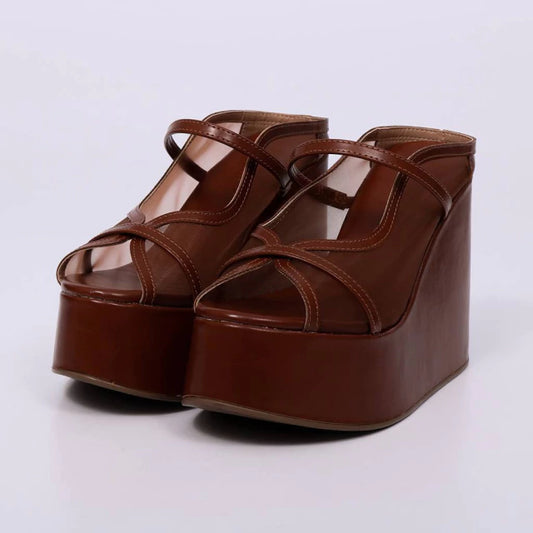 Heloise – Tamanco Feminino Plataforma Anabela Tiras Caramelo