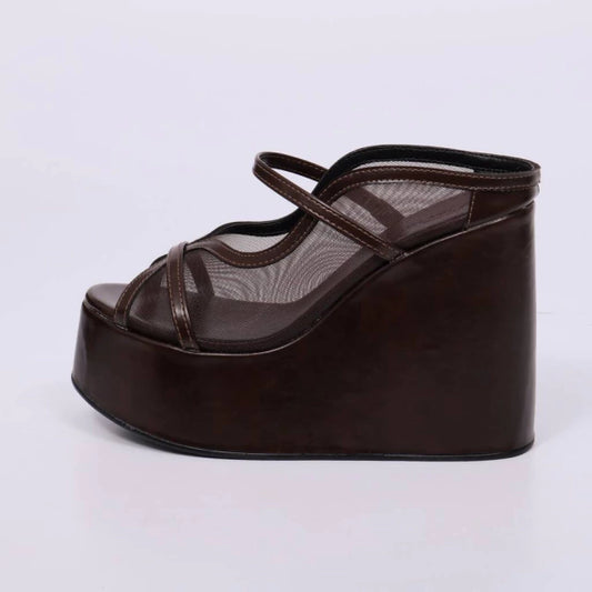 Heloise – Tamanco Feminino Plataforma Anabela Tiras Marrom Escuro