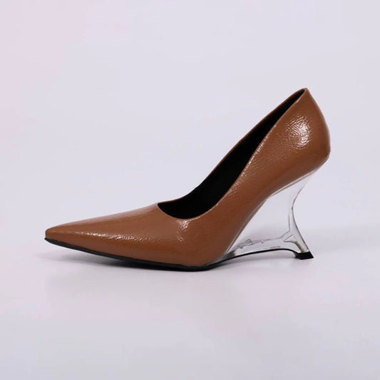 Selene - Scarpin Feminino Salto Geométrico Bico Fino Caramelo