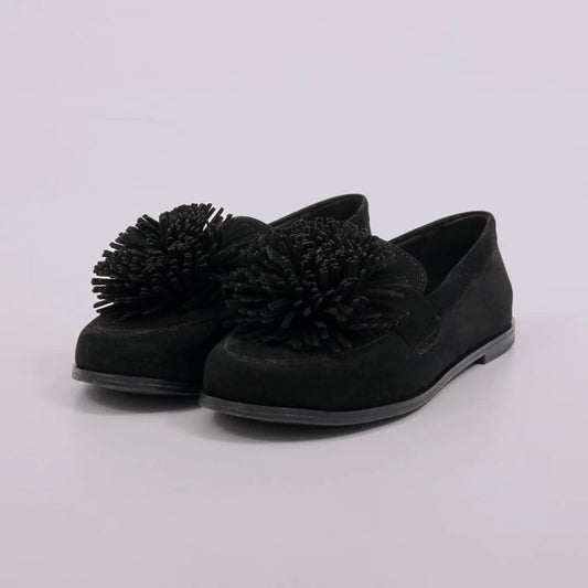 Hana – Mocassim Feminino Camurça Aplicação Floral Preto