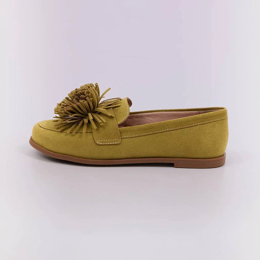Hana – Mocassim Feminino Camurça Aplicação Floral Verde Claro