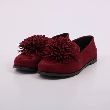 Hana – Mocassim Feminino Camurça Aplicação Floral Vermelho